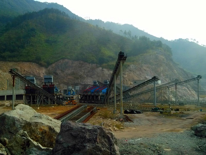 破碎篩分場地限制和基建難怎么辦？